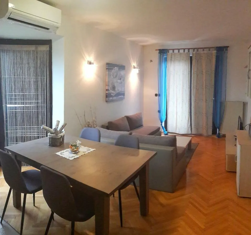 Apartments Mihael And Melani Poreč 0*,  Hırvatistan