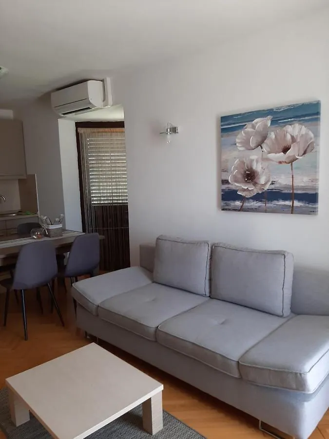 Apartments Mihael And Melani ポレッチ 0*,
